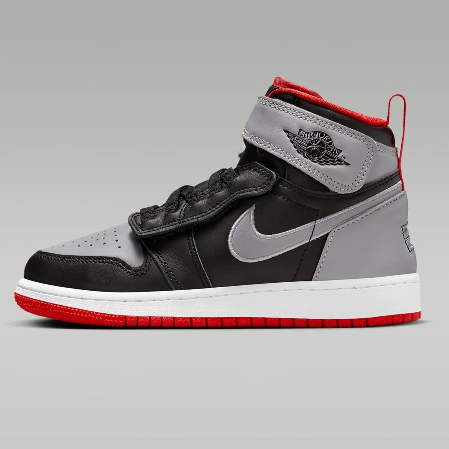 Air Jordan 1 Hi FlyEase