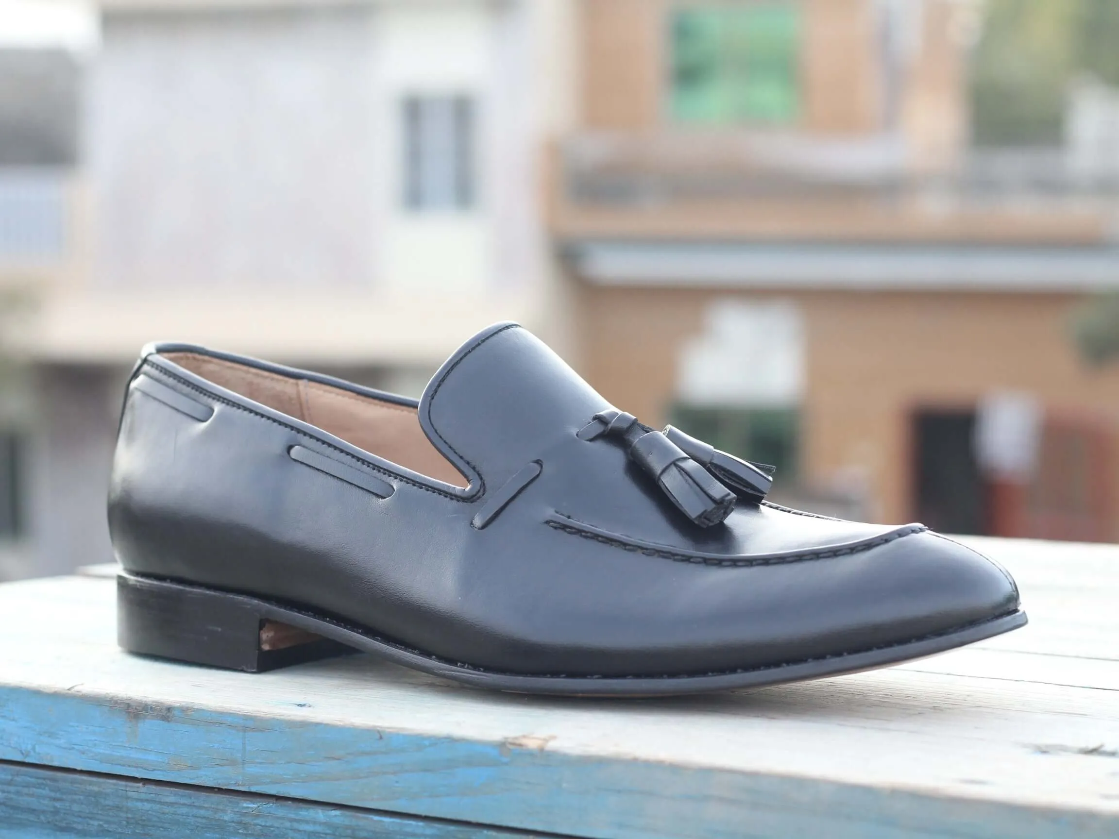 Bespoke Black Tussle Loafer Leather Shoes for Men