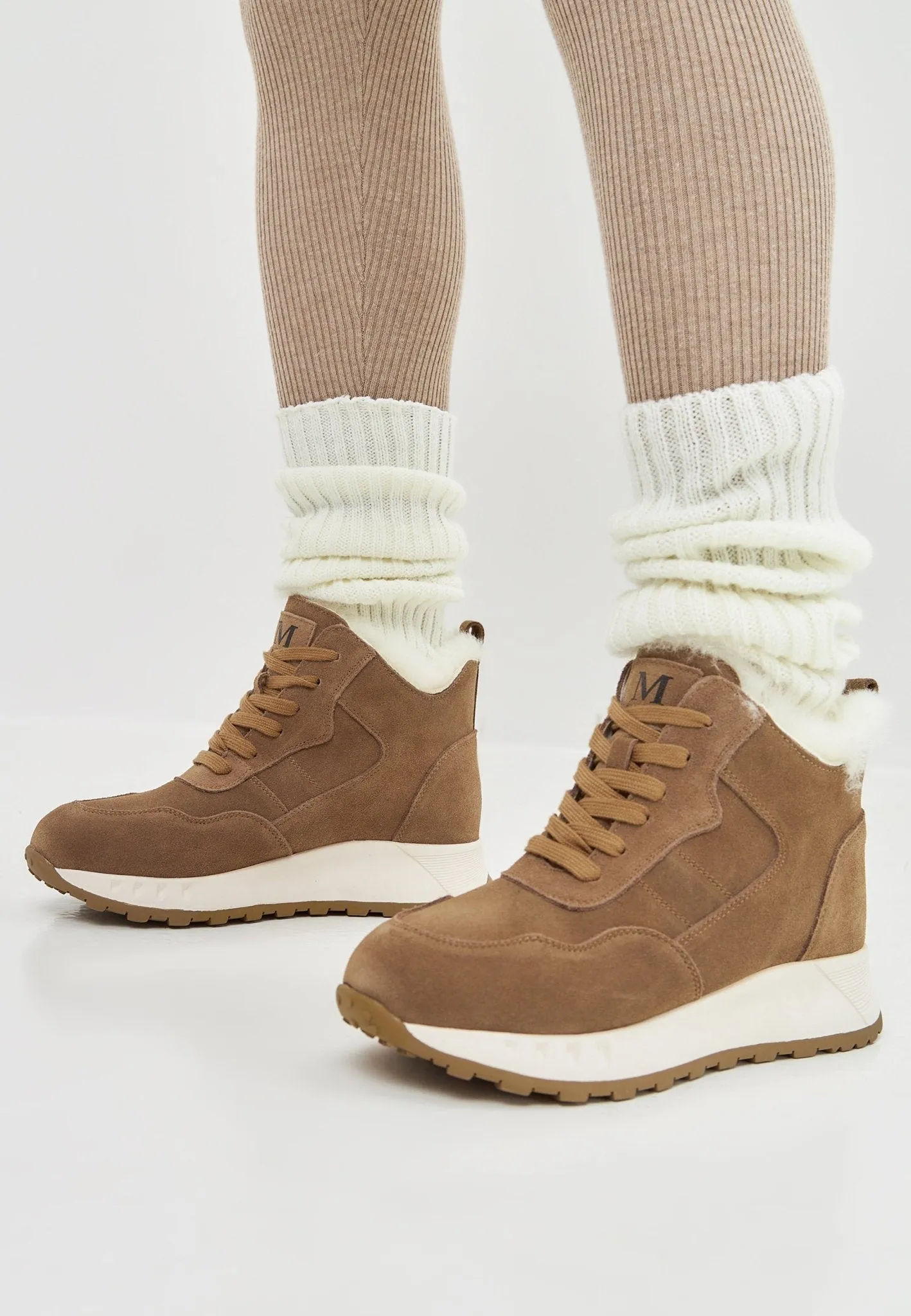 Flat Sole Winter Boots - Brown