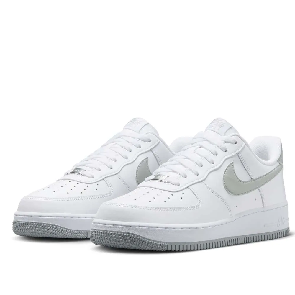 Nike Men's Air Force 1 '07 Shoes