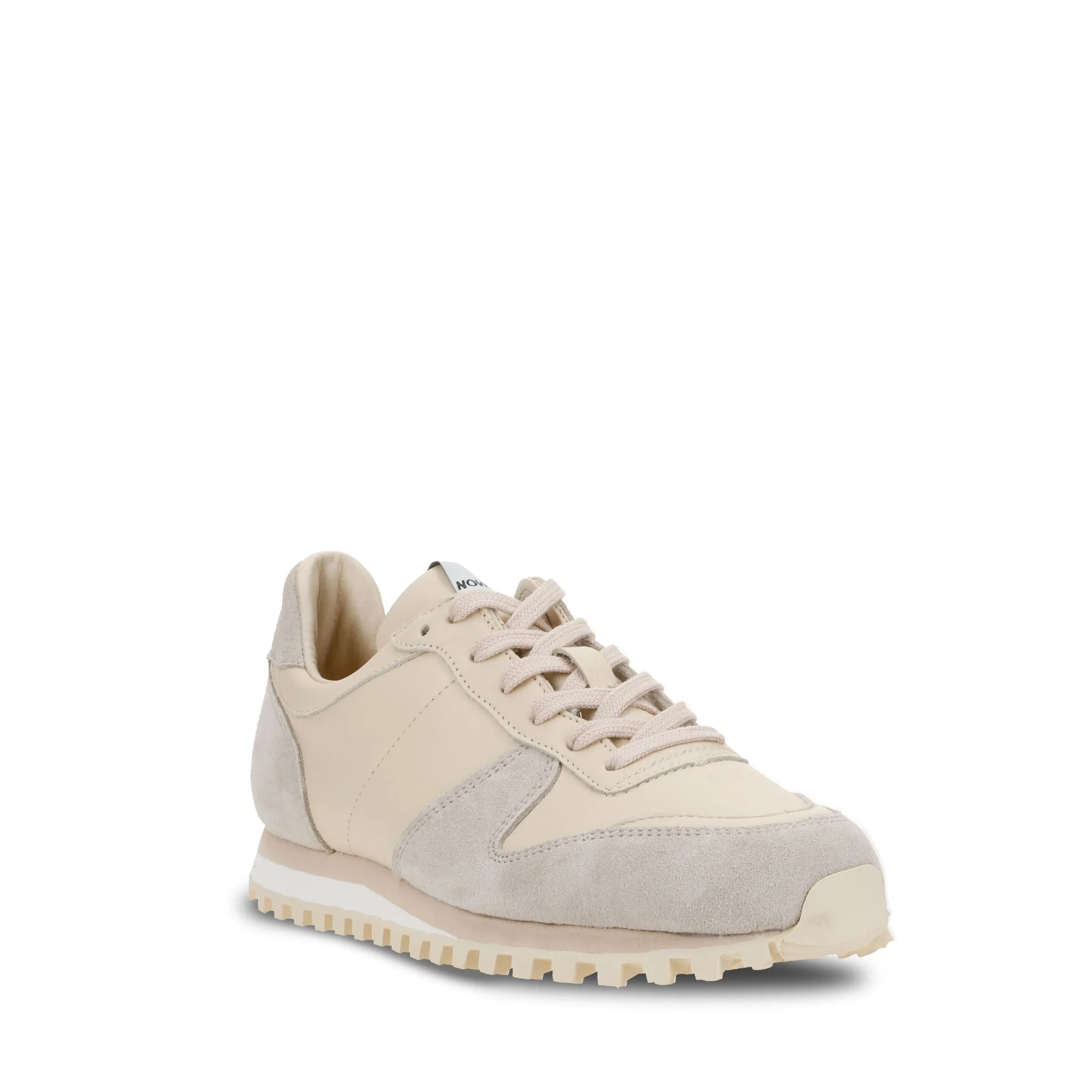 NOVESTA LEATHER TRAIL RUNNER IN IVORY