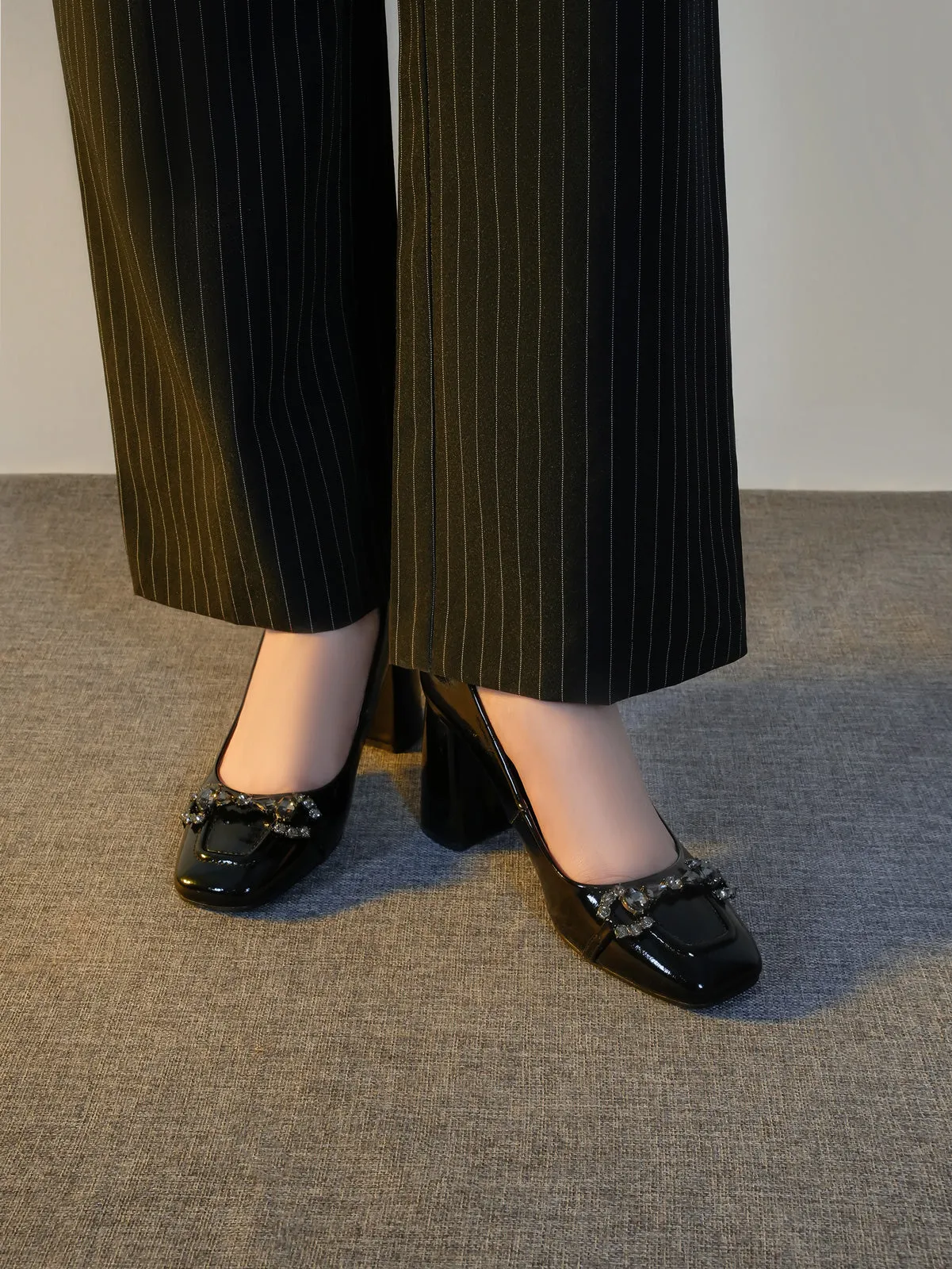 Women "HINATA" Formal Comfort Courts