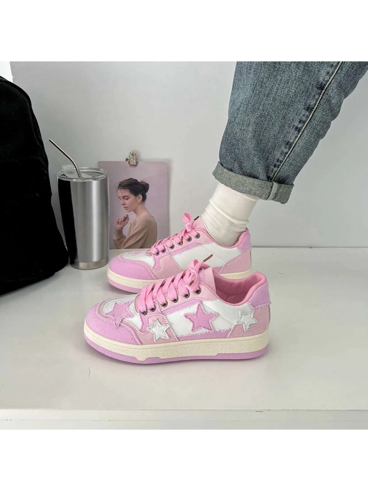 Women Star Pattern Lace-up Front Skate Shoes, Sporty Sneakers